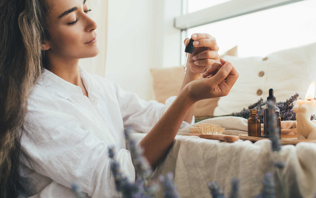 Essential Oils and Mood: How Scents Influence Emotions and Brain Chemistry