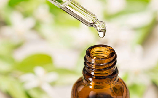 Why Are Some Essential Oils Clear While Others Are Yellow or Amber?
